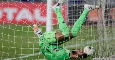 ذكرى هدف عكسي يحسم القمة.. الأهلي يتخطى الزمالك فى مباراة لا تُنسى