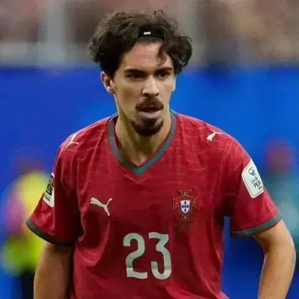 فيتينيا يكتب اسمه في تاريخ البرتغال بالمونديال