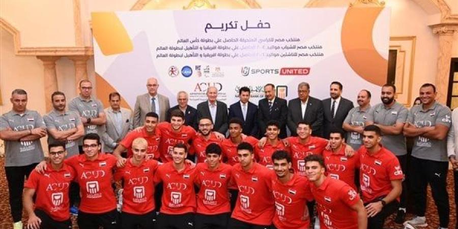 بعد التتويج ببطولة العالم.. حسن مصطفى يشيد بإنجازات منتخب كرة اليد للكراسي المتحركة