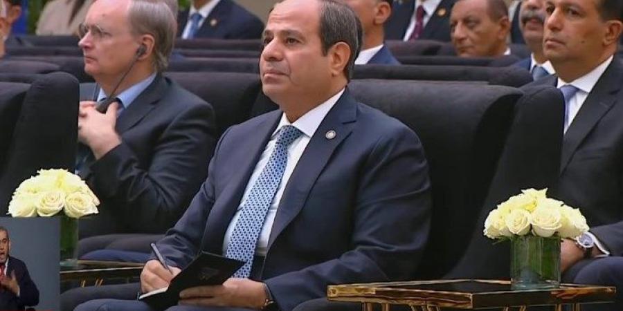 الرئيس السيسي: اشترينا سلع ترفيهية بأكتر من 2 مليار دولار وبتسألوني هو غالي ليه؟