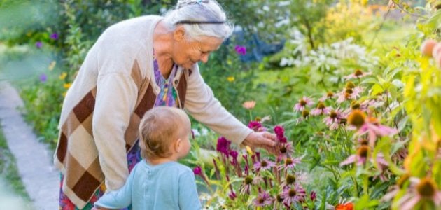 عبارات عن الجدة المتوفية.. أجمل الرسائل المكتوبة عن الجدة