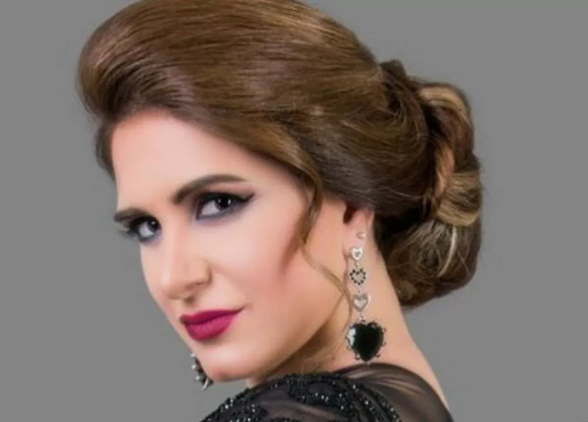 ما هي ديانة الفنانة ميرنا وليد؟ وكم عمرها؟