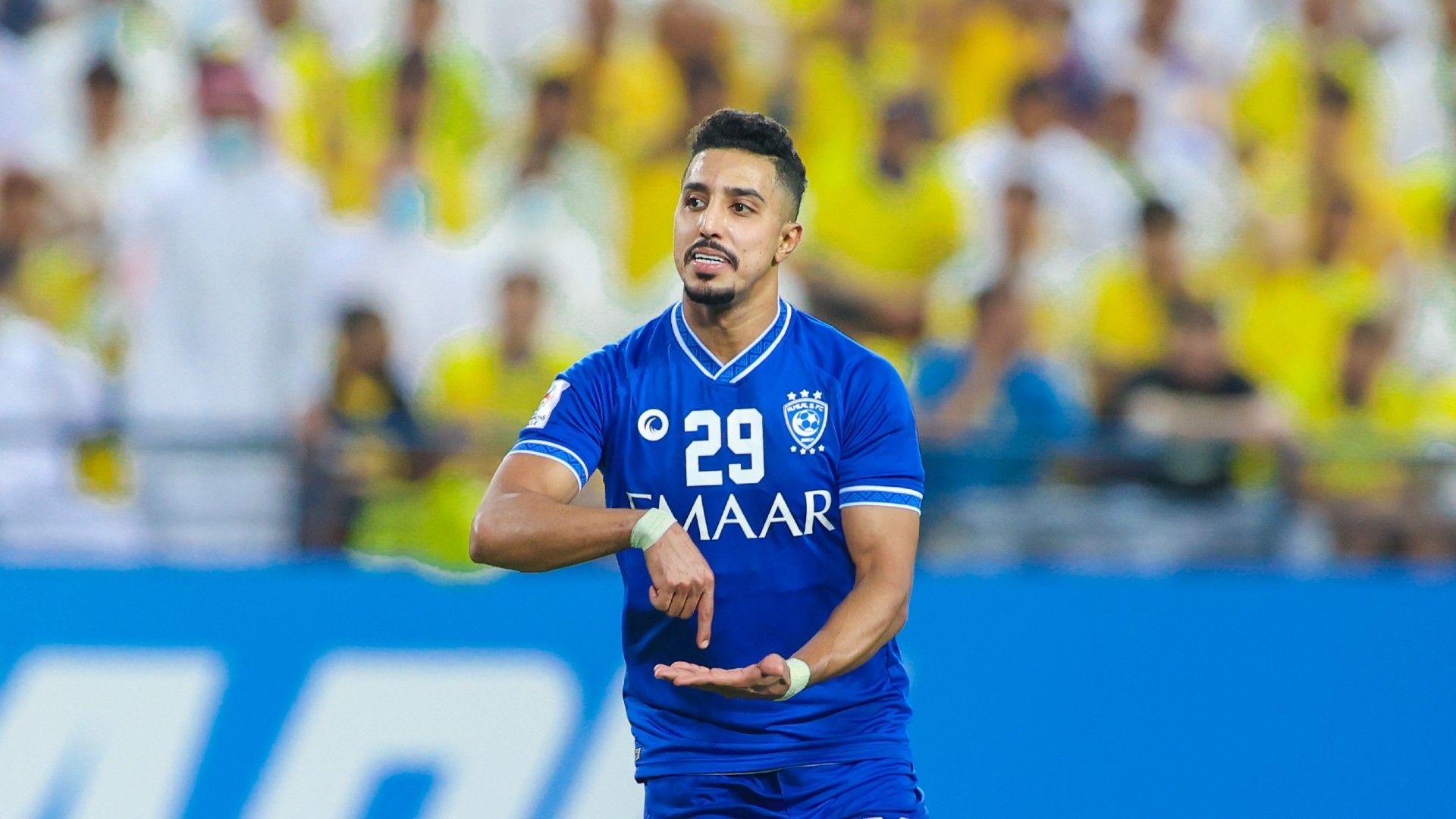 سالم الدوسري يتعرض للإصابة | هل يخرج لاعب الهلال السعودي عن مباراة الأهلي القادمة!!!