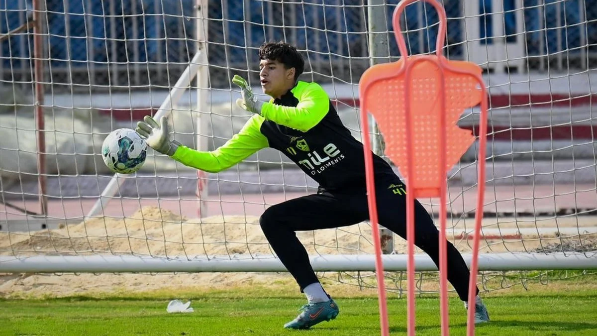 عمر عبد العزيز، حارس مرمى منتخب مصر