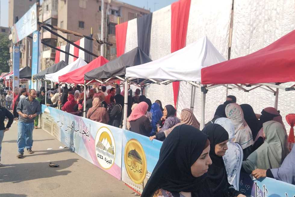 إقبال كثيف على لجان العمرانية والطالبية