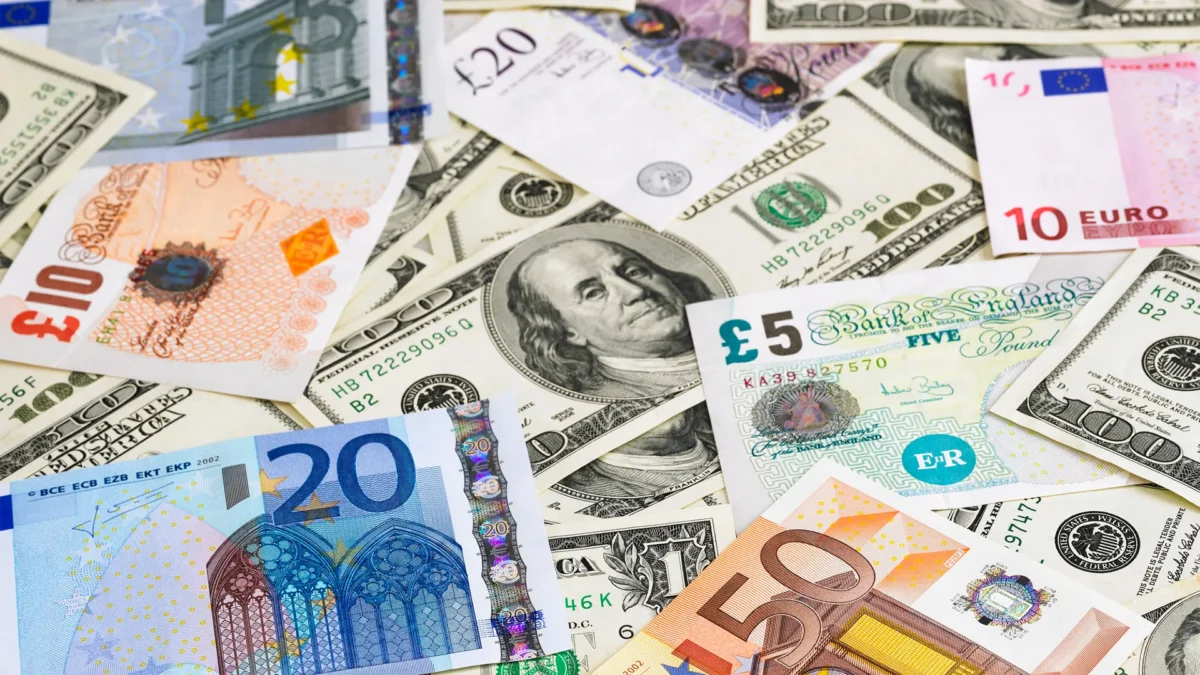 أسعار العملات العالمية