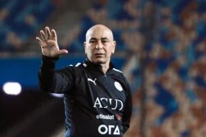 ما حلول حسام حسن بعد إصابة تريزيجيه وحمدى؟ فيديو