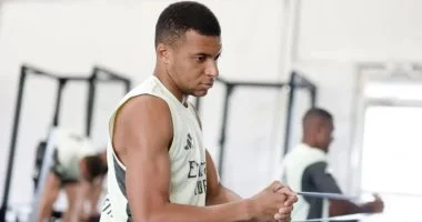 غموض يحيط بمشاركة مبابي في السوبر الإسباني وسط تكهنات مستمرة حول مستقبله