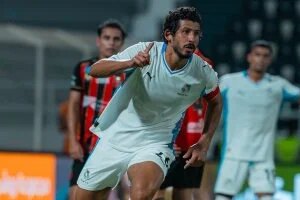 أحمد حجازي.. مواجهة متكافئة بين الفيحاء ونيوم في الدوري السعودي