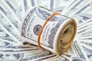 اعرف سعر الدولار بكام فى البنوك المصرية قبل بدء جلسة التداول