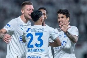 الهلال يستعيد انتصاراته فى الدورى السعودى بخماسية ضد الشباب