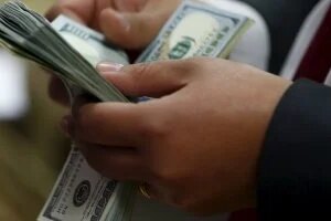 الدولار يواصل الاستقرار أمام الجنيه اليوم فى جميع البنوك