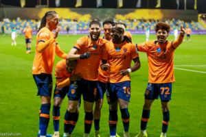 الفيحاء يقتنص أول فوز على أرض التعاون
                                                2026.02.21 | 12:29 am
                                                حقق فريق الفيحاء الأول لكرة القدم، مساء الجمعة، فوزه الأول في ضيافة التعاون، ضمن دوري روشن السعودي، رافعًا عدد نقاطِه إلى 26، فيما تجمّد رصيد صاحب الأرض عند 39 نقطة.
وتغلب الفريق الذي يدرّبه البرتغالي بيدرو إيمانويل 3ـ2  ...