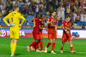 الديربي.. القادسية يرقص بالنتيجة الأكبر
                                                2026.02.24 | 12:18 am
                                                أهدى فريق القادسية الأول لكرة القدم مشجّعيه أكبر انتصارٍ في ديربي الشرقية ضمن دوري المحترفين، مكتسحًا الاتفاق 4ـ0 مساء الإثنين، على ملعب الأمير محمد بن فهد في الدمام، ضمن الجولة الـ 10 المؤجّلة.
وفرض القادسية تفوّقه  ...