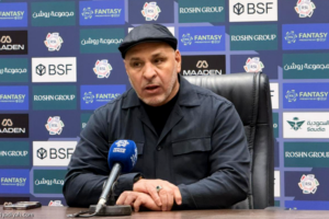 زكري: هذه البداية.. وأتمنى بقاء ضمك
                                                2026.02.21 | 12:48 am
                                                عدّ الجزائري نور الدين زكري، مدرب فريق الشباب الأول لكرة القدم، الفوز على ضمك 3ـ1، الجمعة، بداية لمرحلة تتطلب عملًا وجهدًا أكبر، مبديًا في الوقت ذاته تمنياته بألا يهبط المنافس إلى دوري يلو للدرجة الأولى.
وفي مؤتمر صحافي  ...