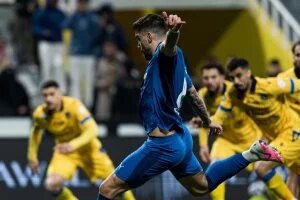 الهلال يسقط في فخ التعادل أمام التعاون بالدوري السعودي.. فيديو