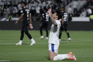 خماسية هلالية ثالثة تسجل أكبر حفل تهديفي أمام الشباب
                                                2026.02.28 | 12:16 am
                                                حقق فريق الهلال الأول لكرة القدم انتصارًا ثالثًا بخماسيةٍ أمام الشباب ضمن بطولة دوري المحترفين، مسقطًا منافسه بنتيجة 5ـ3، الجمعة، في مباراةٍ احتضنها ملعب «إس إتش جي أرينا»، معقل «الليوث»، لحساب الجولة الـ 24.
وكان الشباب ...