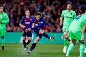 برشلونة يطمح لمصالحة جماهيره أمام ليفانتي فى الدوري الإسباني