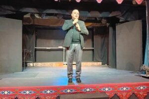 «قالك إيه قالك آه».. تامر عبد المنعم يفتتح خيمة البيت الفني للفنون الشعبية| صور