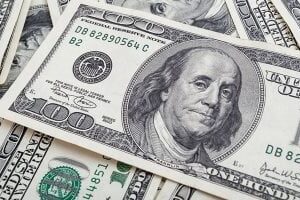 سعر الدولار اليوم الأربعاء بالبنك الأهلى المصرى 46.97 جنيه للشراء