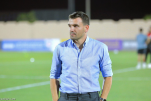 فلورا يقود البكيرية في دوري «يلو»
                                                2026.02.23 | 10:26 pm
                                                أنهت إدارة نادي البكيرية إجراءات التعاقد مع البرتغالي فابيانو فلورا، لقيادة الفريق الأول لكرة القدم في دوري «يلو» لأندية الدرجة الأولى.
وسبق لفلورا المولود في 29 مايو 1985 في مدينة فيسيو قيادة عدة فرق في الملاعب السعودية  ...