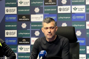 كونسيساو: هددناهم بالعشرة.. والفرق مع الهلاليين واضح
                                                2026.02.22 | 12:57 am
                                                أوضح البرتغالي سيرجيو كونسيساو، مدرب فريق الاتحاد الأول لكرة القدم، أن لاعبيه بحثوا عن الانتصار أمام الهلال على الرغم من النقص العددي بعد التعادل الذي جمعهما، السبت، على ملعب المملكة أرينا ضمن جولة «يوم التأسيس» الـ23  ...