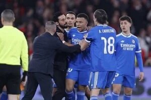 بنفيكا ضد الريال.. كيليان مبابى يقود تحركًا ضد العنصرية