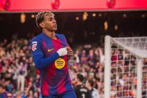 لامين يامال يصوم رمضان للمرة الثانية مع برشلونة ببرنامج غذائي خاص