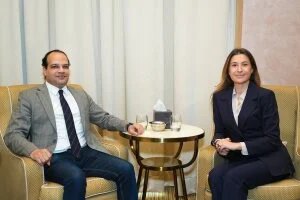 رئيس قطاع البنوك بمجموعة إنتيسا سان باولو لليوم السابع: الاقتصاد المصرى أكثر قدرة على جذب الاستثمارات.. بابانيكولاو: ملتزمون بالتواجد فى مصر وأولوياتنا بناء علاقات مع الشركات وتحقيق نمو فى قطاع التجزئة