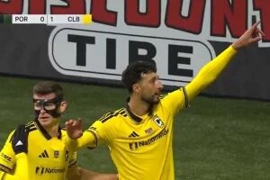 وسام أبو علي يسجل أول أهدافه في الدوري الأمريكي مع كولومبوس كرو.. فيديو