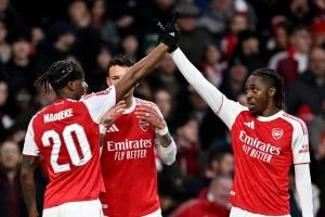 وولفرهامبتون ضد أرسنال .. الجانرز يدافعون عن الصدارة في الدوري الإنجليزي