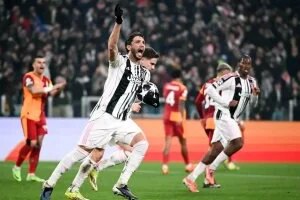 يوفنتوس يتقدم على جالاتا سراى ويحيى آمال التأهل فى دورى الأبطال.. فيديو