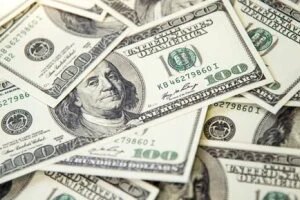 ثبات سعر الدولار مقابل الجنيه فى البنوك المصرية اليوم الأربعاء 4-3-2026