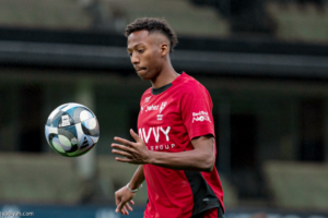 الهلال.. تضاؤل فرصة الدوسري في «الكلاسيكو»
                                                2026.03.09 | 07:33 pm
                                                تضاءلت فرصة مشاركة ناصر الدوسري، لاعب محور فريق الهلال الأول لكرة القدم، في «الكلاسيكو» أمام الأهلي، ضمن نصف نهائي كأس الملك، 18 مارس الجاري، على ملعب الإنماء بمدينة الملك عبد الله الرياضية في جدة، وفق مصدر خاص  ...