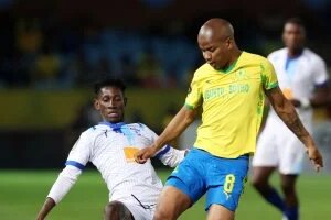 صن داونز يتفوق بهدف على الملعب المالي في الشوط الأول بدوري الأبطال