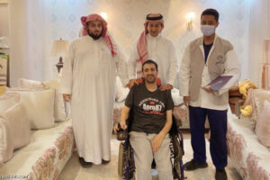 الموت يغيّب البيشي بعد صراع مع المرض
                                                2026.03.15 | 07:14 pm
                                                غيَّب الموت، الأحد، الدولي عبد الرحمن البيشي، لاعب فريق النصر الأول لكرة القدم السابق، عن عمر يناهز 43 عامًا، بعد صراع طويل مع مرض التصلب الجانبي الضموري.
وتعرض البيشي في عام 2019 لإصابته بهذا المرض، الذي يهاجم الخلايا  ...