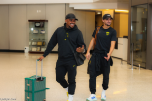 24 اتحاديا في مهمة الخلود
                                                2026.03.17 | 09:06 pm
                                                غادر فريق الاتحاد الأول لكرة القدم جدة، مساء الثلاثاء، قاصدًا القصيم جوًّا ببعثةٍ تضم 24 لاعبًا، بينهم 10 أجانب.
ويواجه الفريق مضيفه الخلود، الأربعاء على ملعب نادي الحزم في الرس، ضمن نصف نهائي كأس خادم الحرمين الشريفين.
 ...