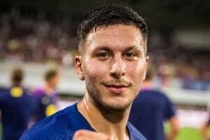 لامين يامال على دكة برشلونة ضد إشبيلية فى الدوري الإسباني ورونى بردغجي أساسيا