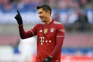 رقم تاريخي.. ليفاندوفسكي البديل يسجل خماسية فى 9 دقائق مع البايرن