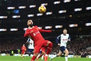 محمد صلاح يبحث عن هوايته المفضلة فى قمة ليفربول وتوتنهام الليلة