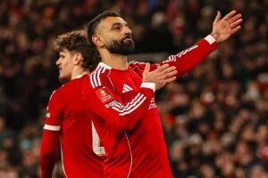 وولفرهامبتون ضد ليفربول.. صلاح يقود هجوم الريدز في الدوري الإنجليزي