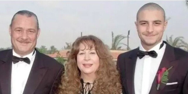 أحمد الفيشاوي يوجه كلمات مؤثرة لوالديه الراحلين وجمهوره يعيش اللحظة
