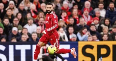 أزمة محمد صلاح تتصاعد مع إدارة ليفربول وتفاصيل جديدة تثير الجدل