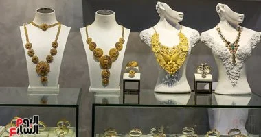 “` أسعار الذهب تتصدر الأخبار: عيار 14 اليوم الثلاثاء 12 مايو يسجل 4666 جنيهًا في السوق “`