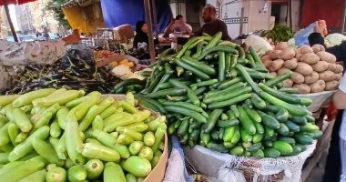 “` أسعار خضروات وفاكهة سوق العبور اليوم الثلاثاء تتصدر اهتمام المستهلكين والمزارعين “`
