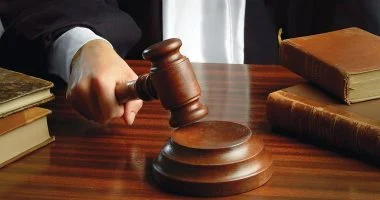 حبس عامل لمدة عامين بسبب كلبه الذي عقر رجل مسن في المهندسين