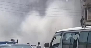 إخماد حريق محدود بسيارة قرب نقابة المحامين بالفيوم دون تسجيل إصابات.