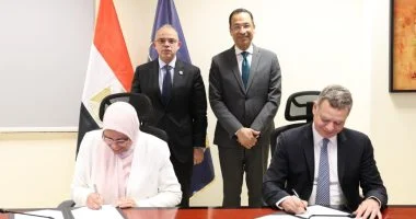 “` اتفاق مثير بين الاستثمار والاتصالات لدمج شركات تصميم الدوائر الإلكترونية في برنامج تنمية الصادرات “`