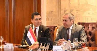 اجتماع وزير الرياضة مع رئيس شركة العاصمة الجديدة يعزز التعاون الرياضي والتطوير المشترك