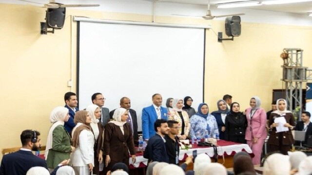 احتفالية مميزة في أداب الزقازيق لمناقشة وتكريم مشروعات تخرج دفعة 41 إعلام